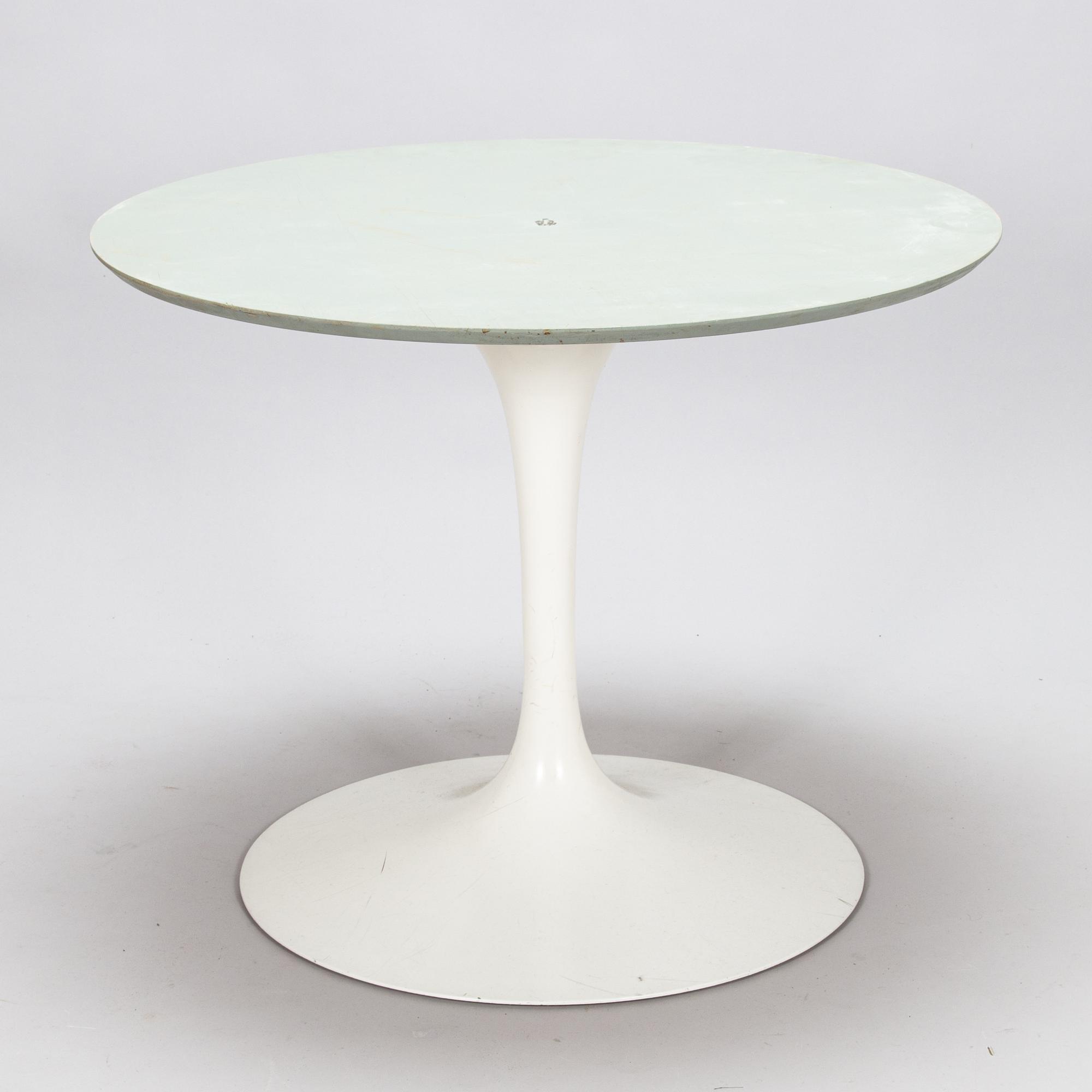 Eero Saarinen, ruokapöytä, "Tulip", lisenssillä valmistettu Knoll, Sveitsi 1970-luku.