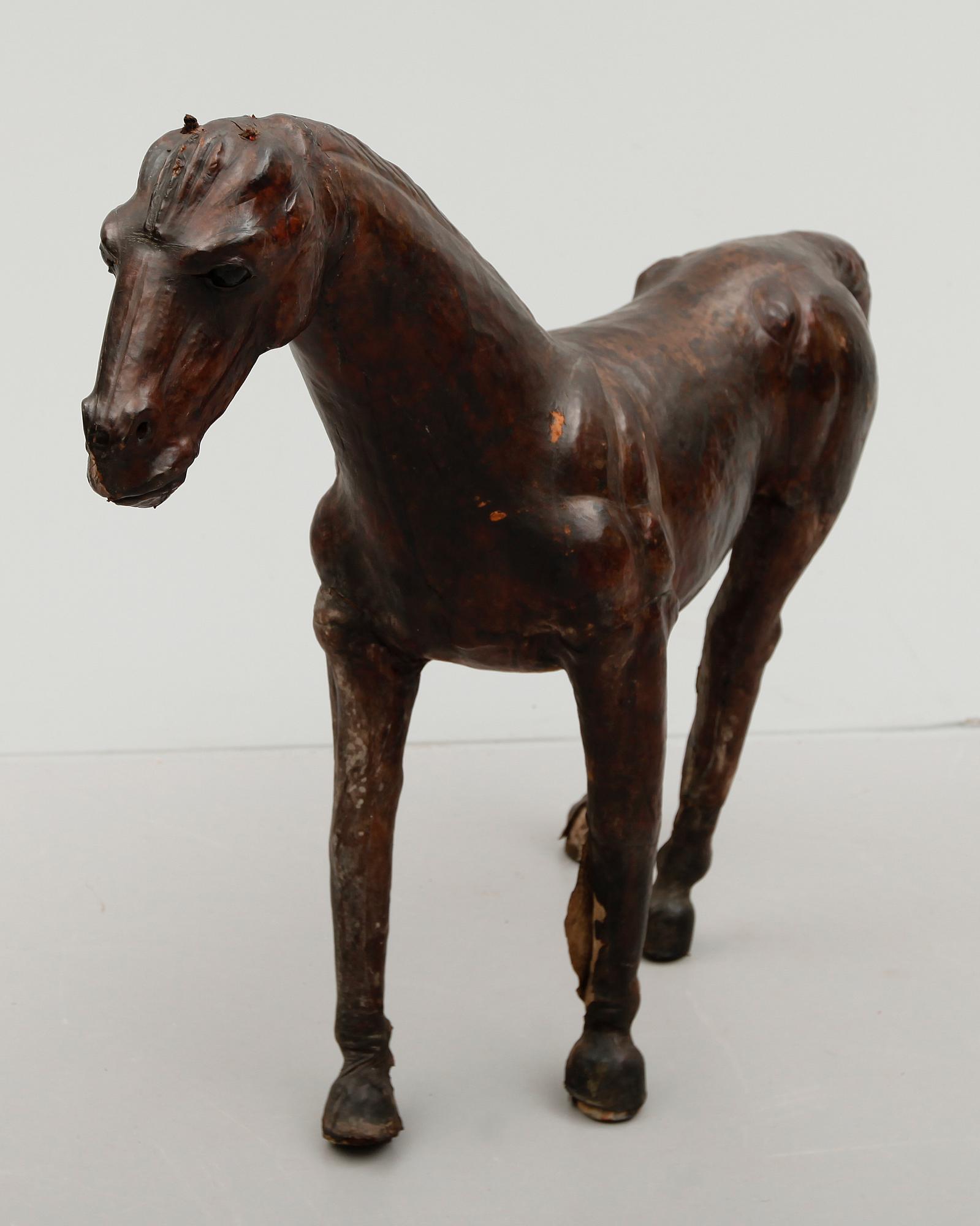 FIGUR, häst, 1900-talets första hälft.