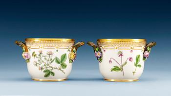 A pair of Royal Copenhagen ´Flora Danica´porcelain flower pots, Denmark 1960´s. (2).