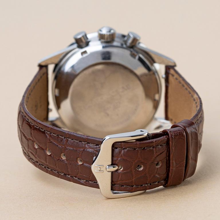 Universal Geneve, Compax 1950, "Baby Nina", "Burgundy", ca 1990.