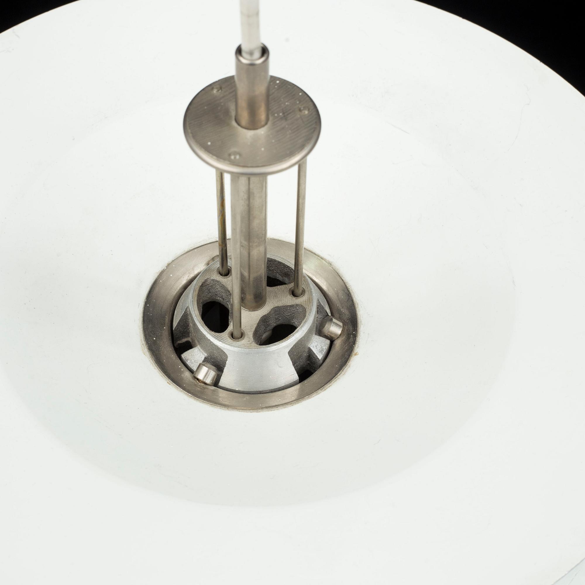 POUL HENNINGSEN, taklampa, "Kontrast", för Louis Poulsen, Danmark.