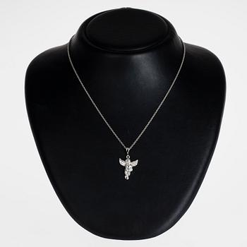 HÄNGE, 14K vitguld, skyddande ängel. Vikt 5,6 g.