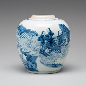 A blue and white jar, Qing dynasty, Kangxi (1662-1722).