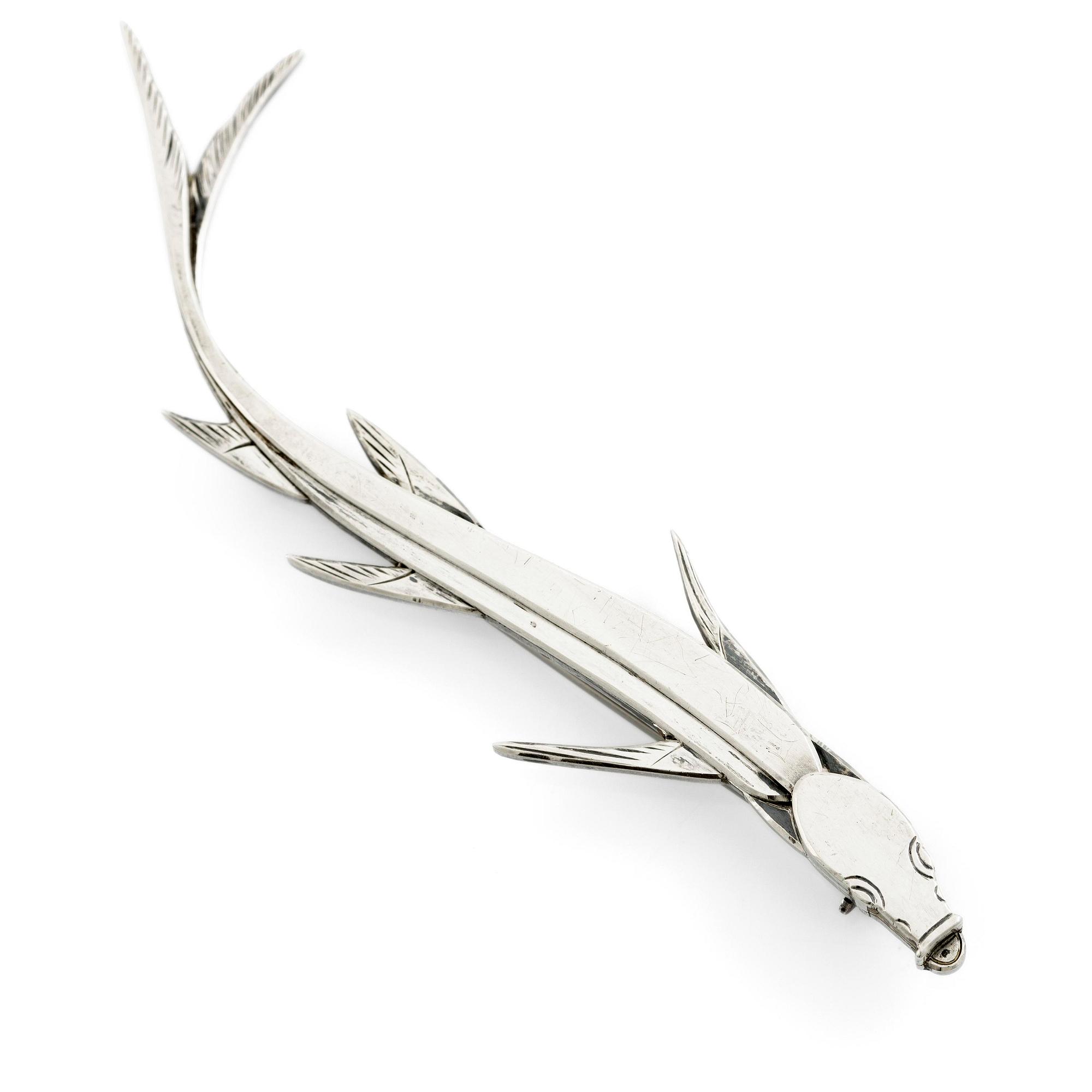 Wiwen Nilsson, brosch i form av fisk, sterlingsilver, Lund 1956.
