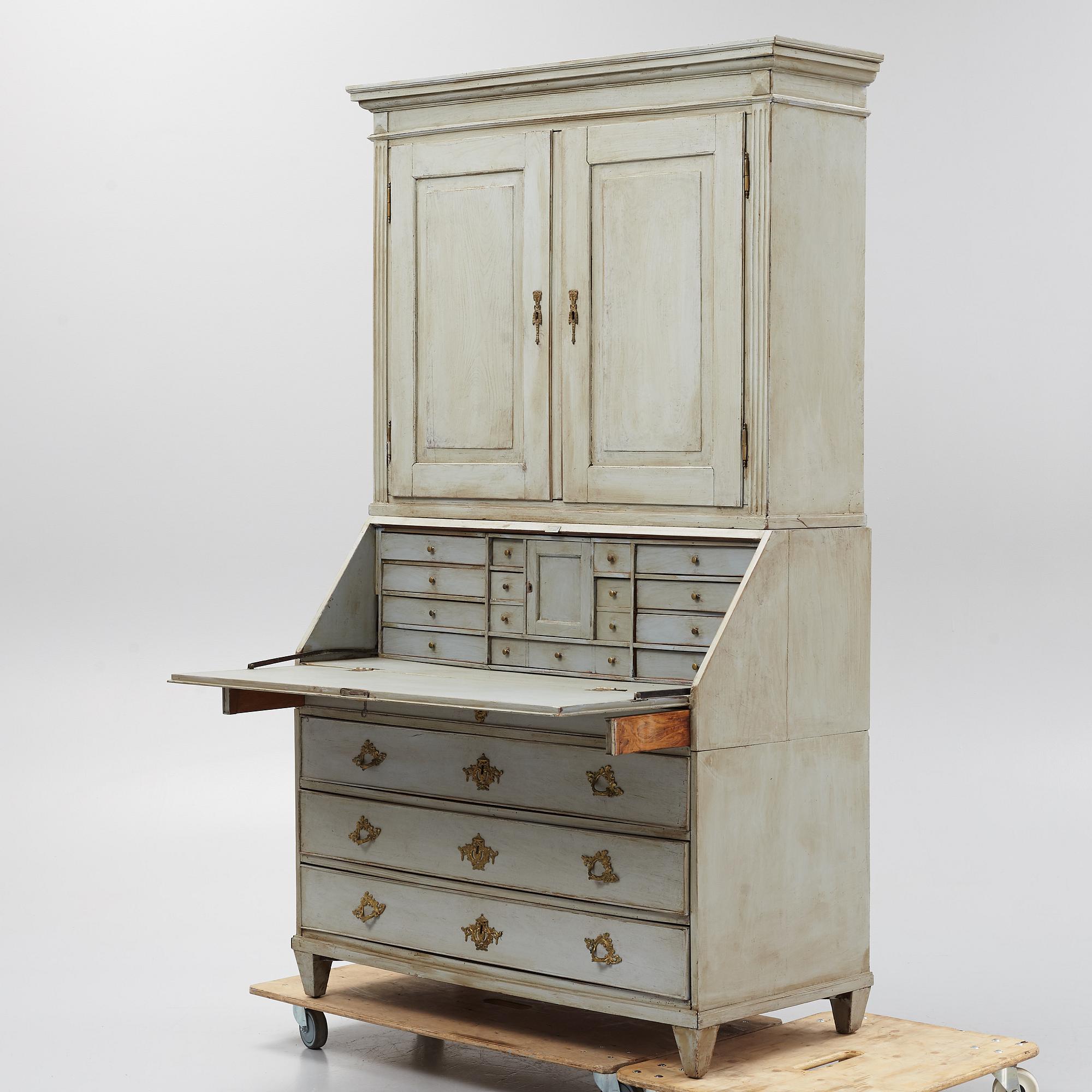 A writing cabinet, early 19th century.