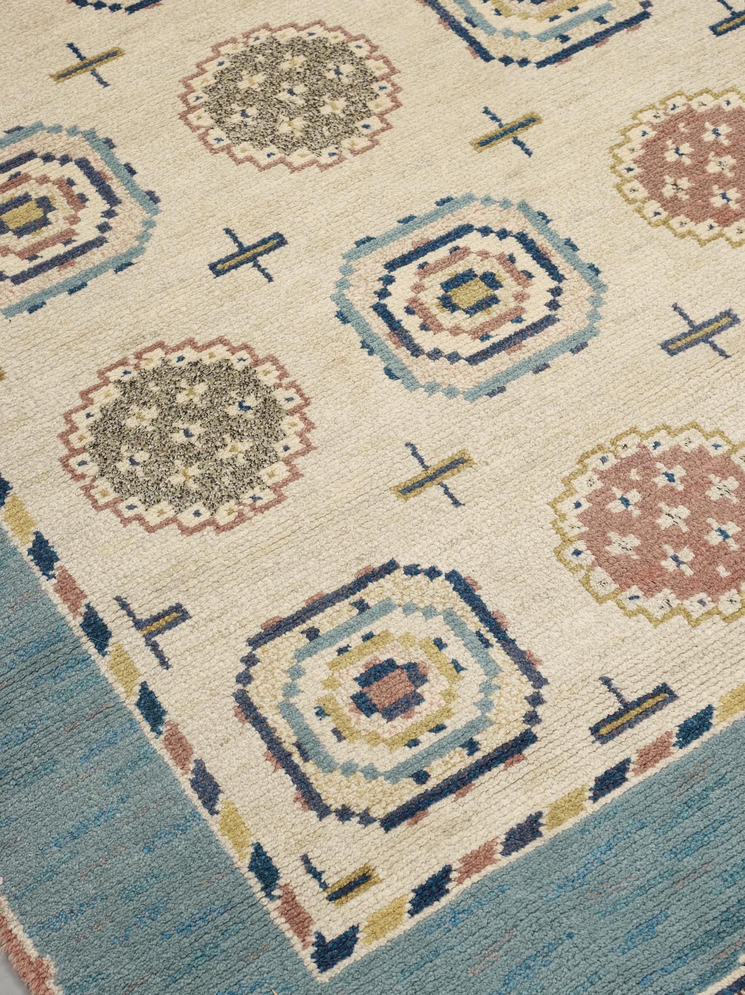 CARPET. "Blåringen". Knotted pile. 260,5 x 190,5 cm. Signed AB MMF.
