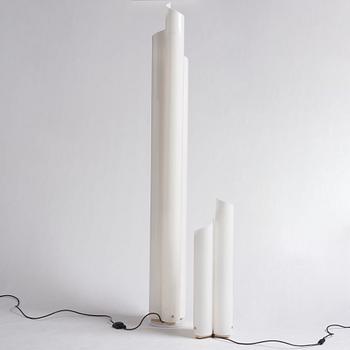 Vico Magistretti, golvlampor 2 stycken ”Chimera” och "Mezza Chimera", Artemide, Italien.