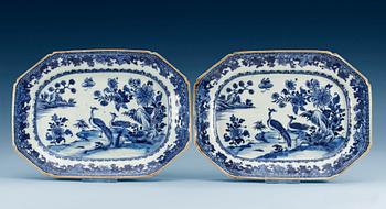 1535. A pair of blue and white 'double peacock' serving dishes, Qing dynasty, Qianlong (1736-95). (2).