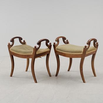 BANKETTER, ett par, Karl-Johan, 1800-talets första hälft.
