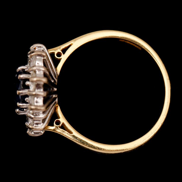 RING, 18 k guld, carmosé, med safir och briljanter.