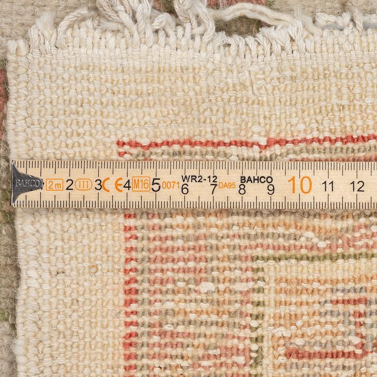 An antique Ushak carpet, West Anatolia, c. 486 x 391 cm.