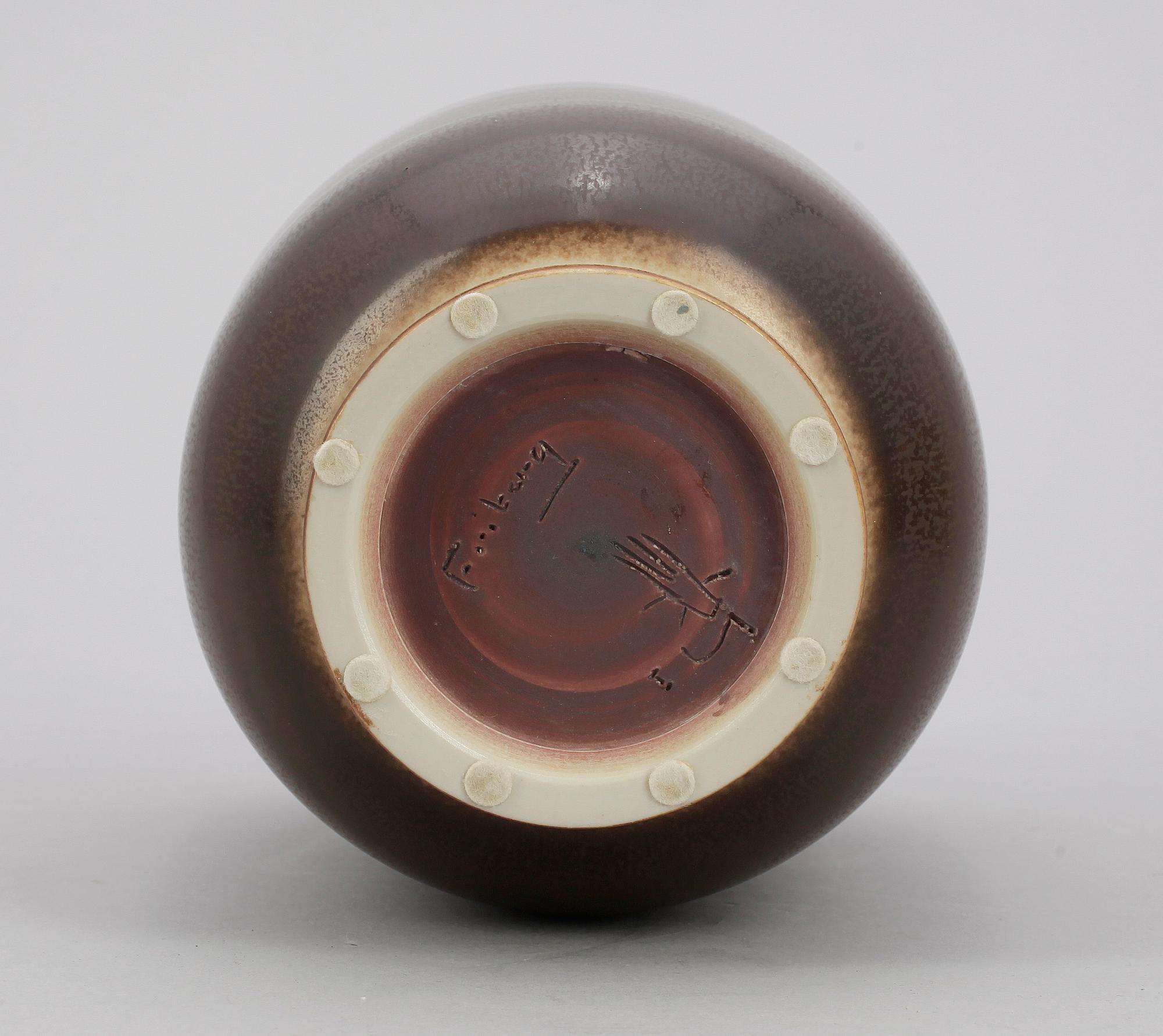 VAS, stengods, Berndt Friberg Gustavsberg.