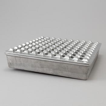 BECK & JUNG, a metal 'Ultima 30' ashtray.