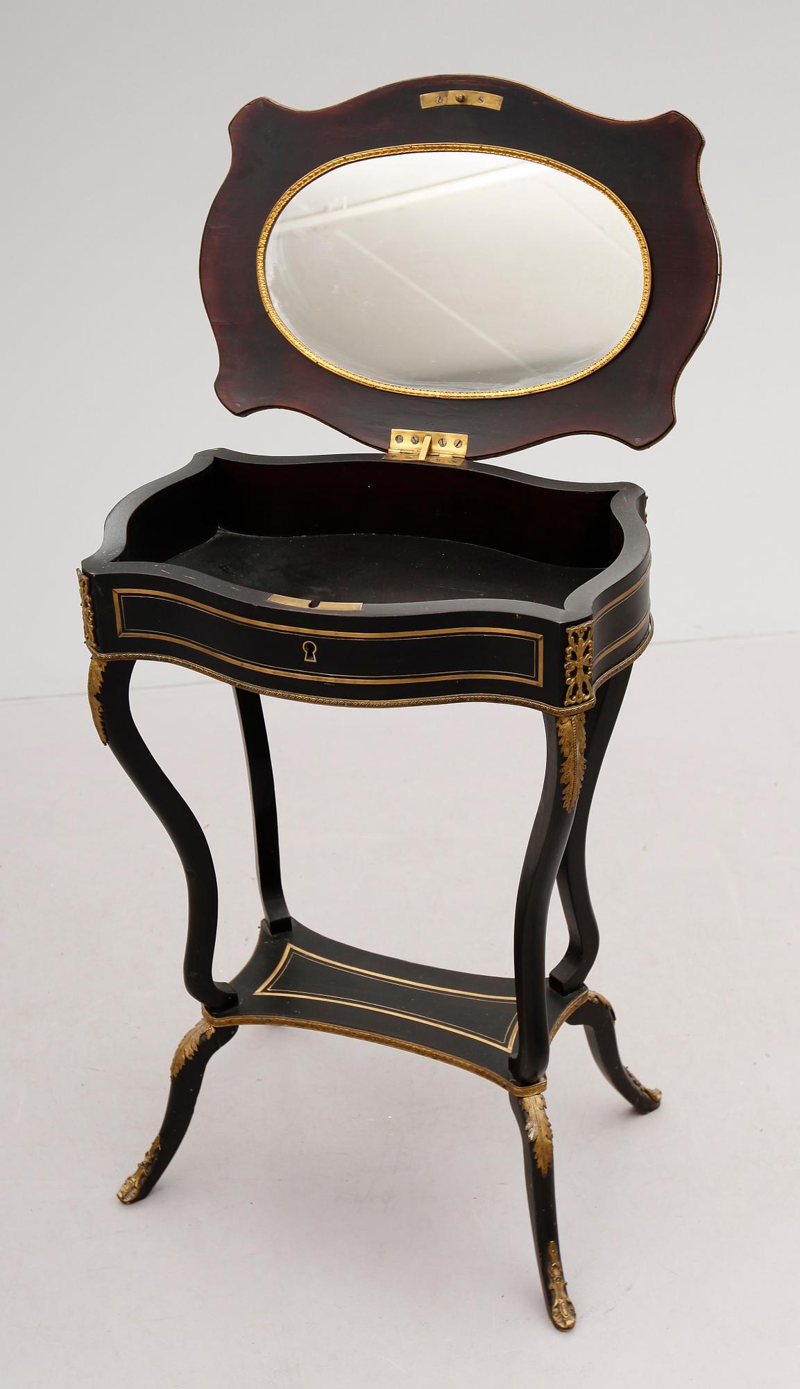 DAMARBETSBORD, 1800-talets mitt.