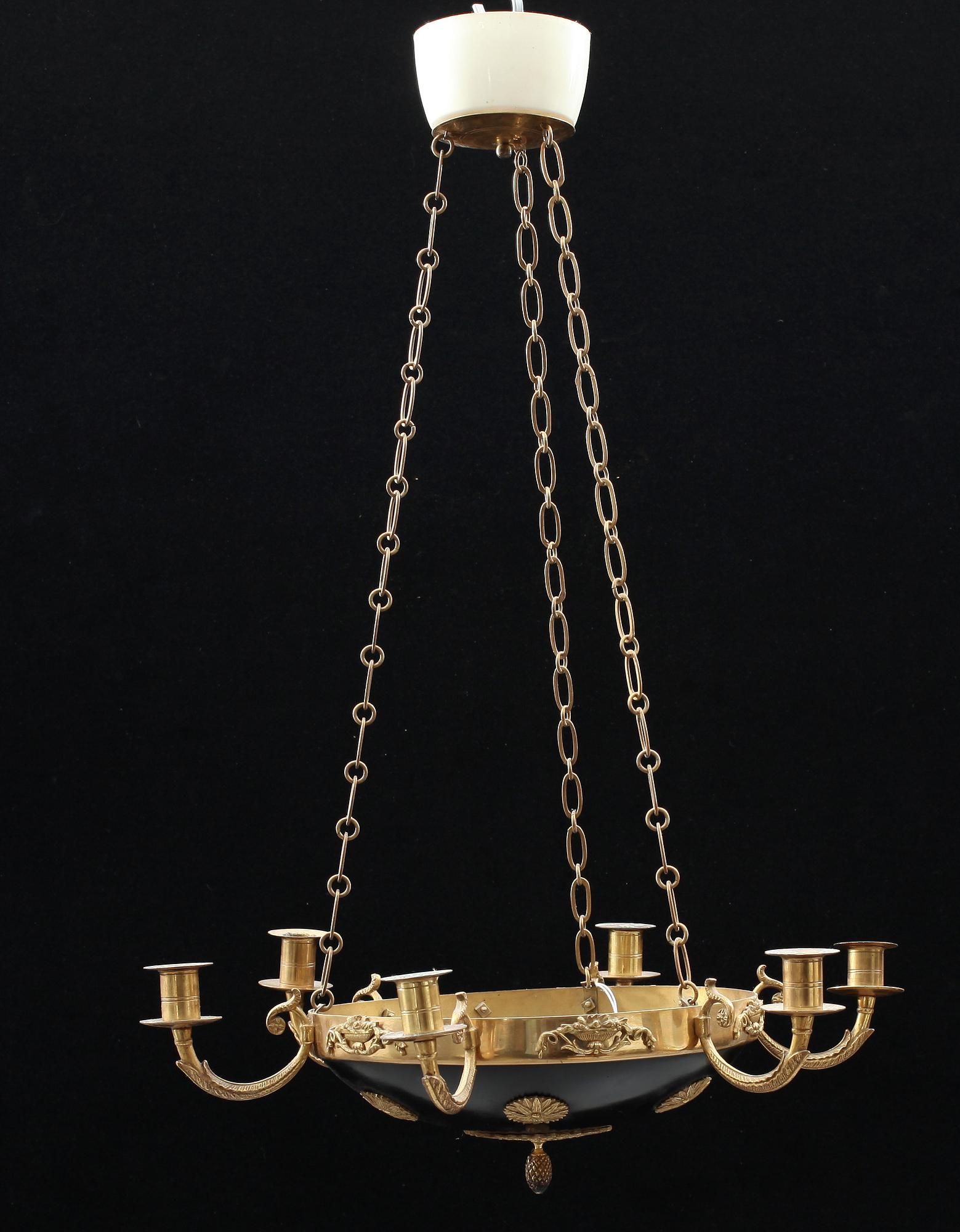 AMPEL, empirestil, 1900-tal.
H 63.