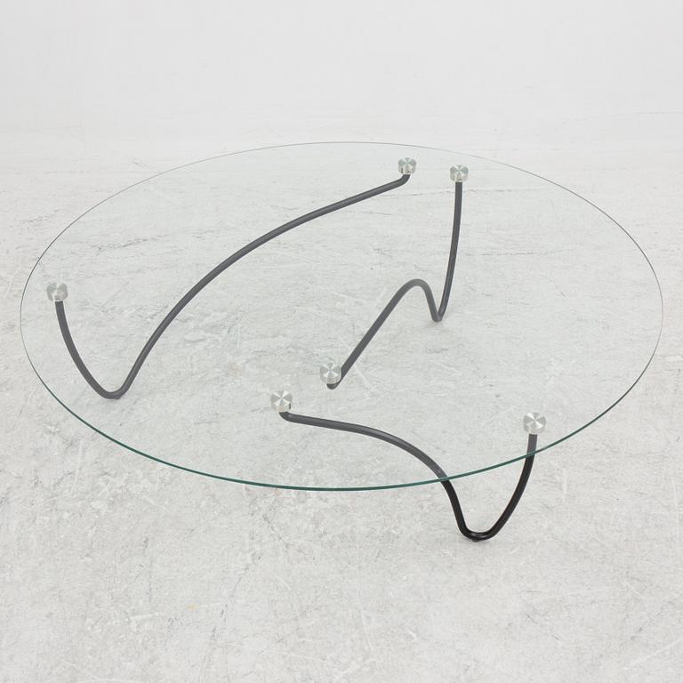 Angie Anakis, a "Rythme Oval Table", Ligne Roset, France, contemporary.