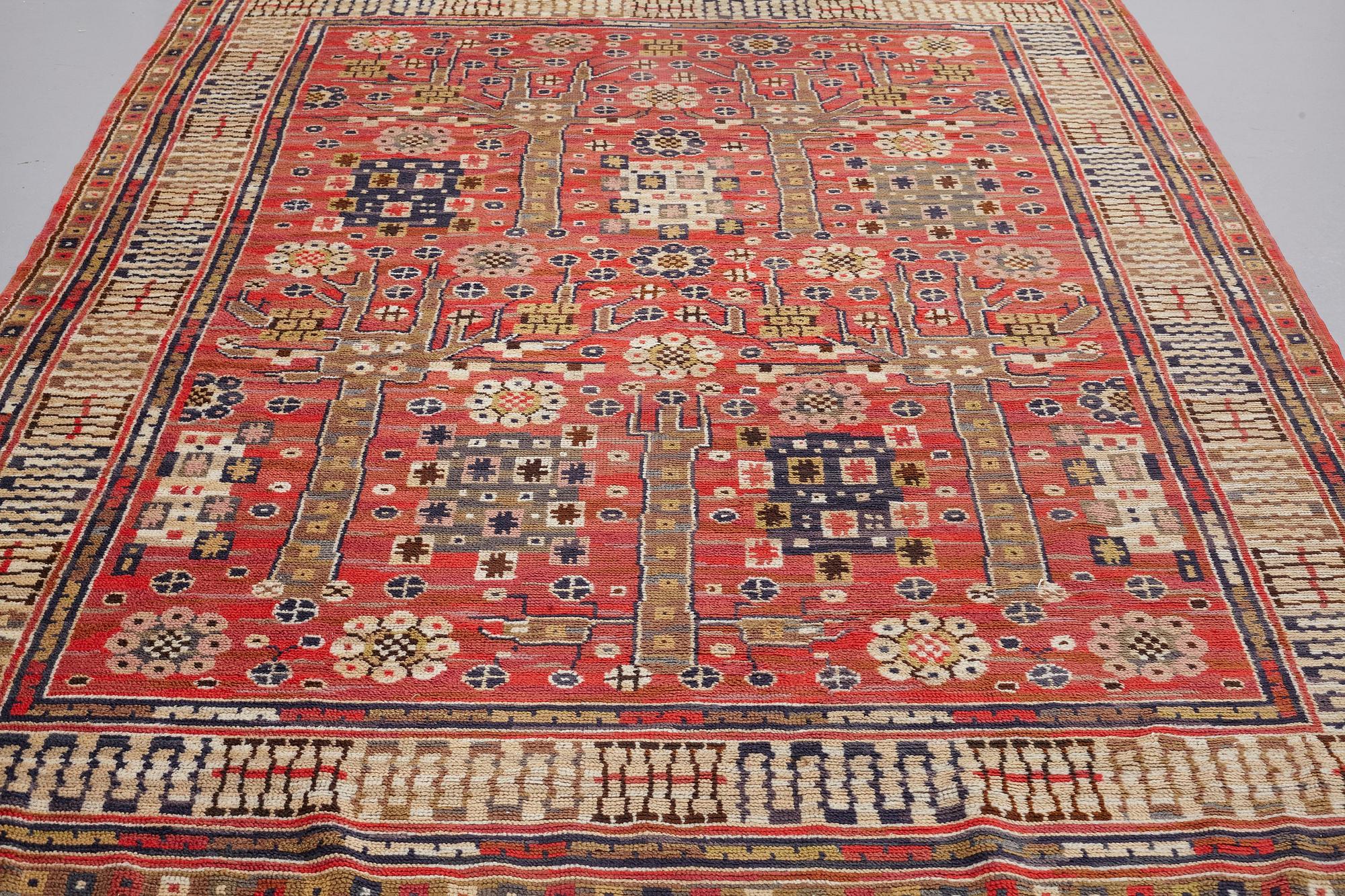 MÄRTA MÅÅS-FJETTERSTRÖM, MATTA, "Röda trädgårdsmattan", flossa, ca 327 x 224 cm, signerad MMF.