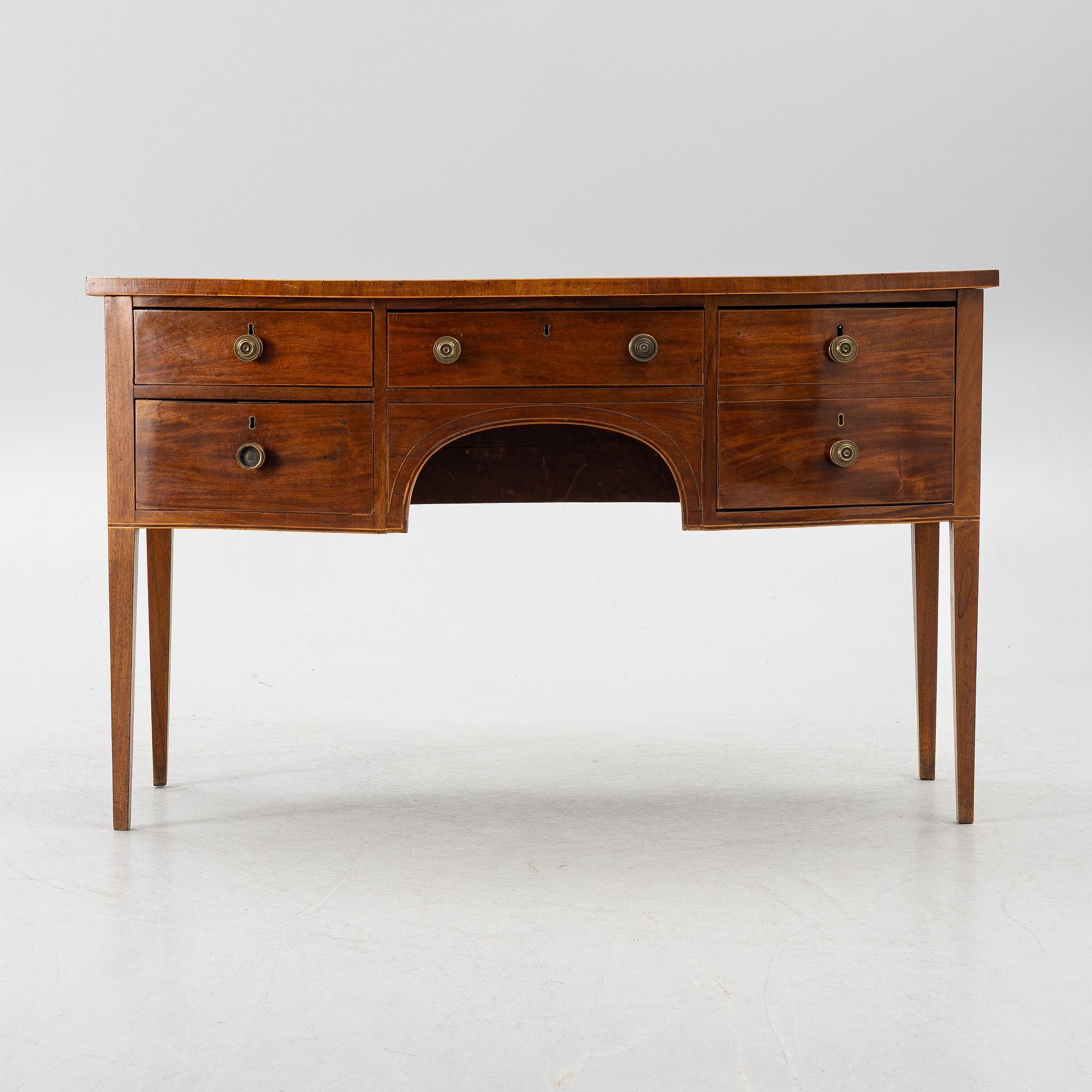 A Georgian style sideboard/buffet, England, circa 1900.