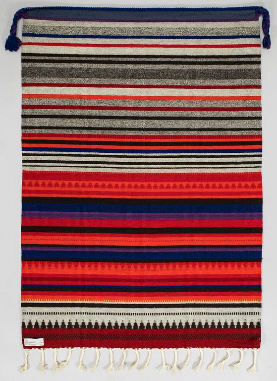 Elsa Montell-Saanio, rana / väggbonad, "Trollformel" Finland. Ca 145 x 102 cm.