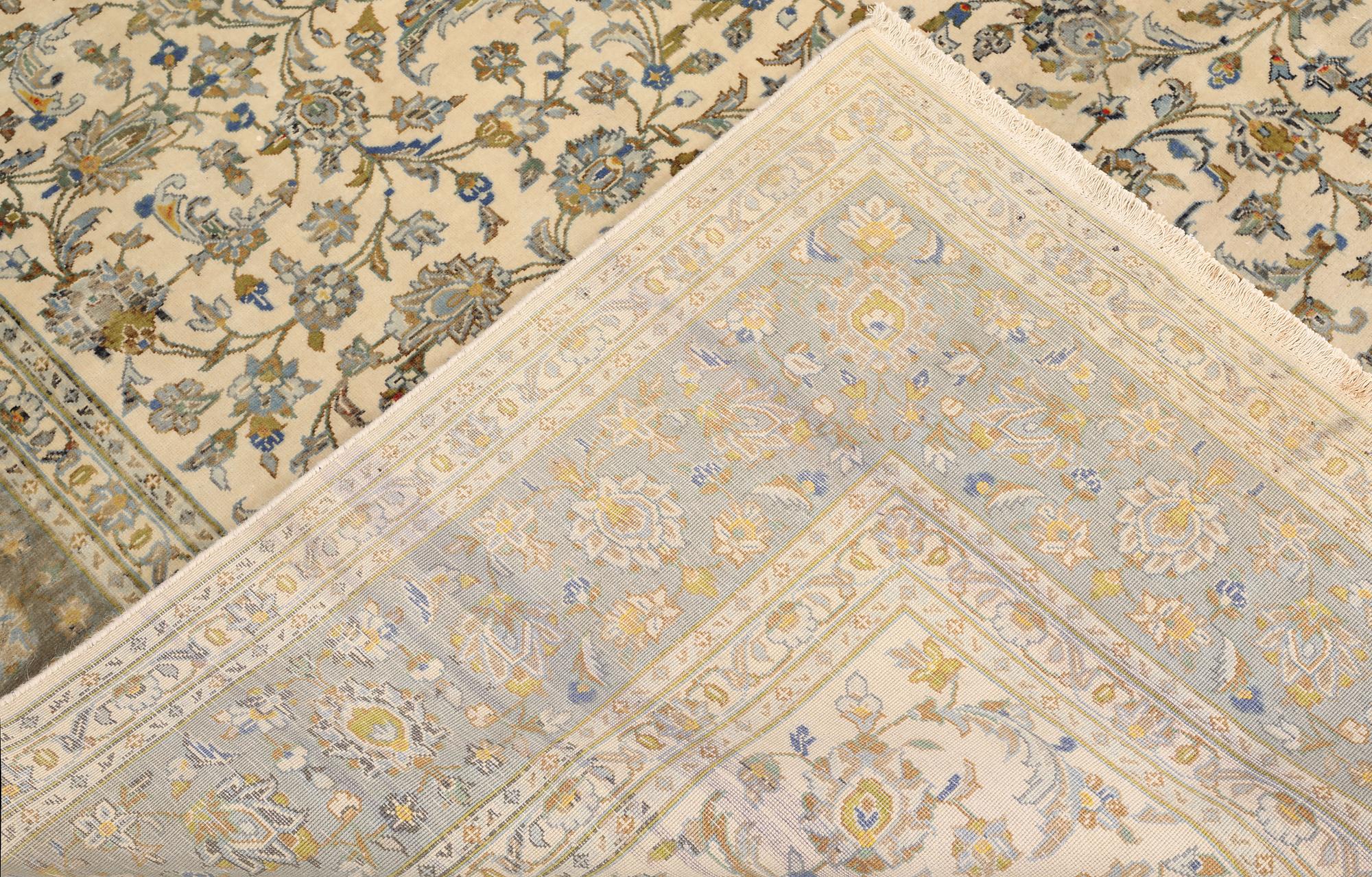 A Keshan rug, approx. 293 x 198 cm.