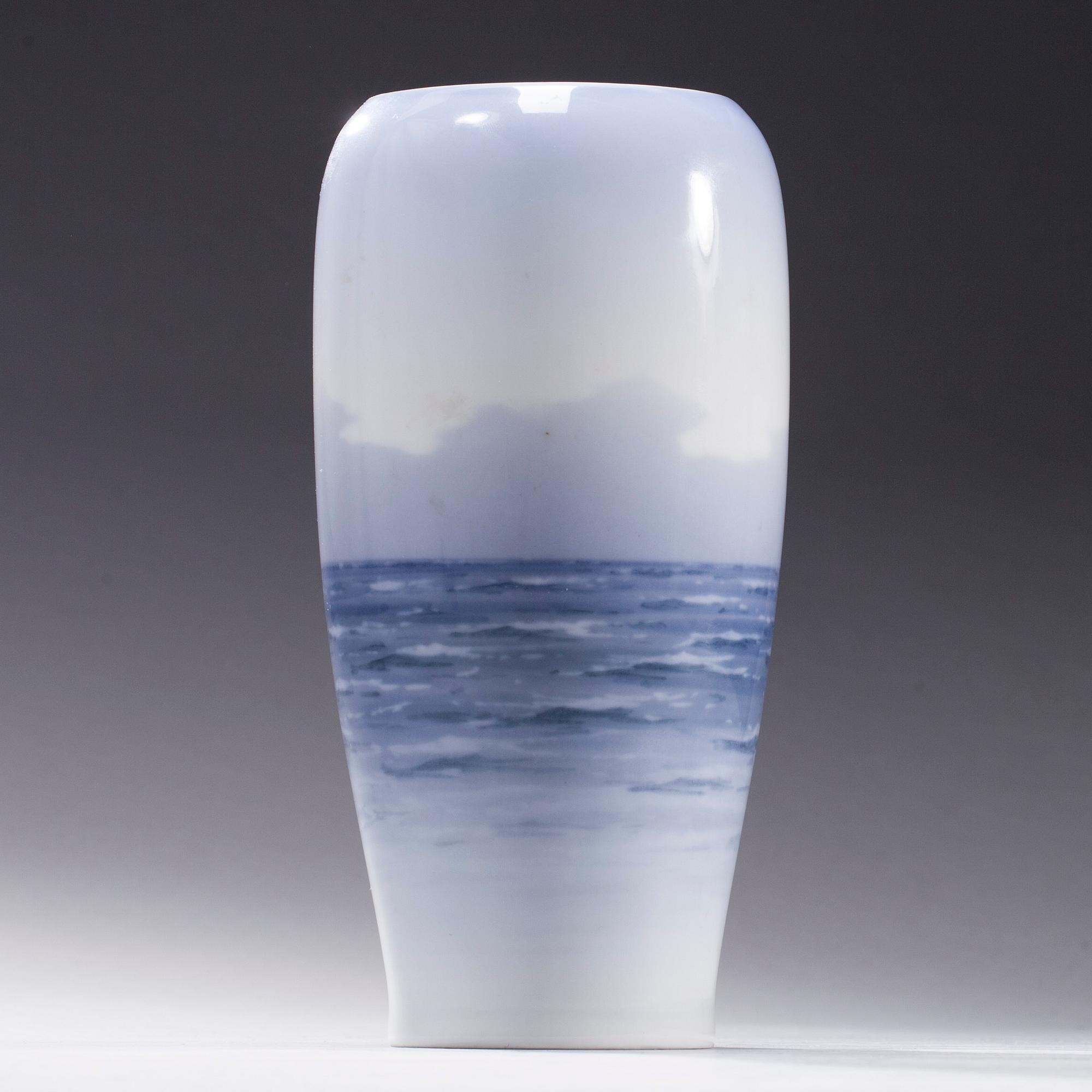 VAS, porslin, Royal Copenhagen.