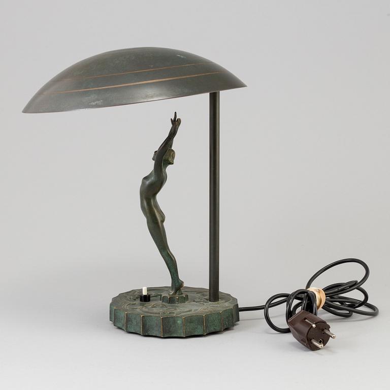 An early 20th century table lamp.