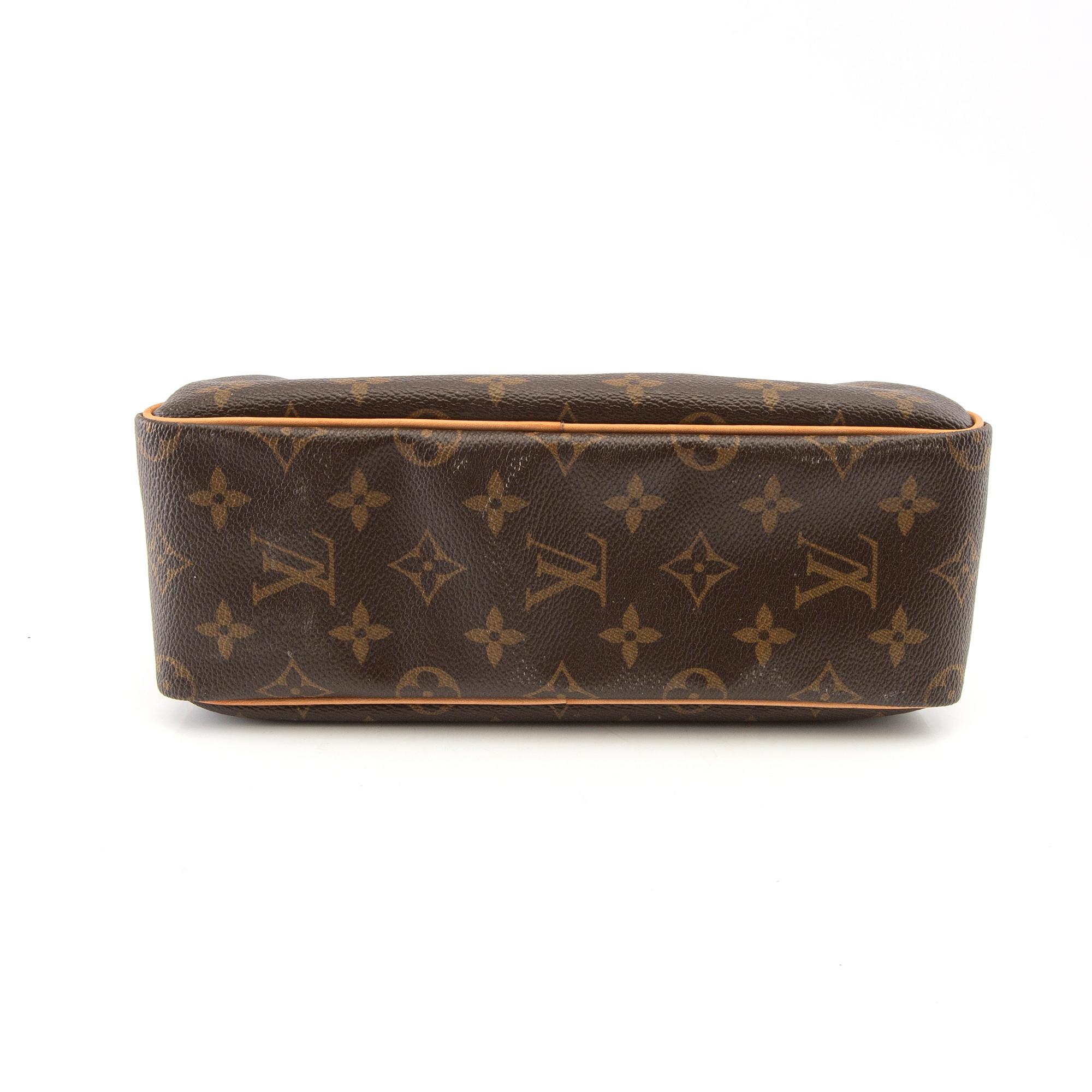 Louis Vuitton, toiletry bag "Toiletry bag 25", France 2011.