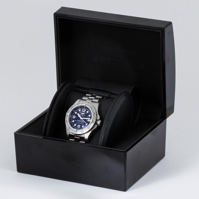 BREITLING, SuperOcean Steelfish (2000 M/6600 FT), Chronometre, wristwatch, 44 mm.