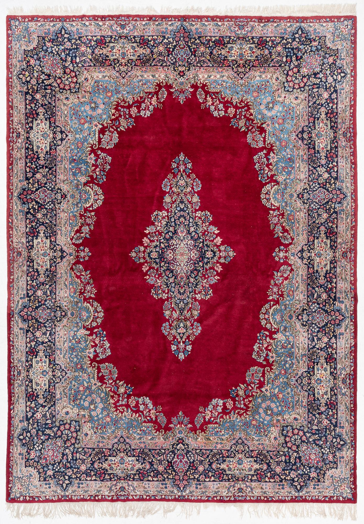 Kirman, salon carpet, approx. 420 x 300 cm.