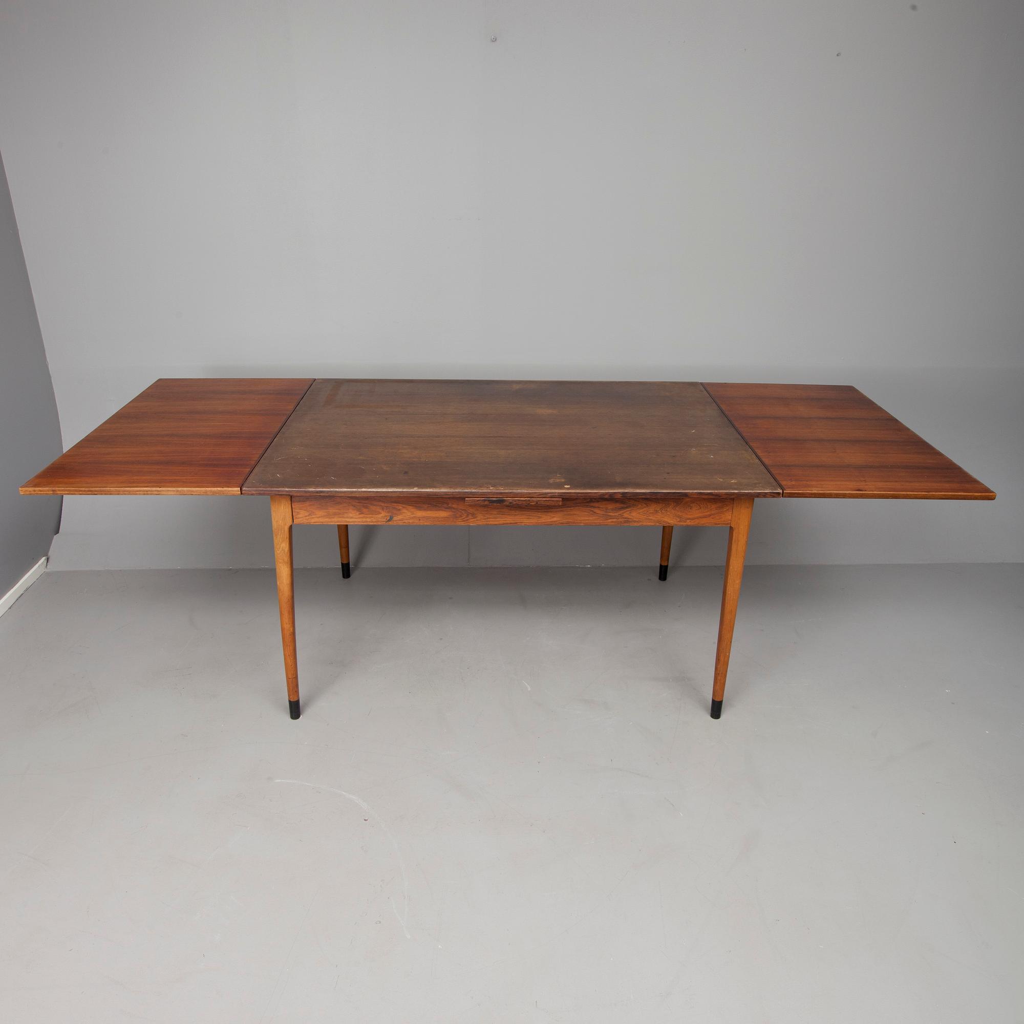 MATBORD samt STOLAR, 4 st, design Nils Ole Møller, JL Møller, Danmark 1900-talets mitt.