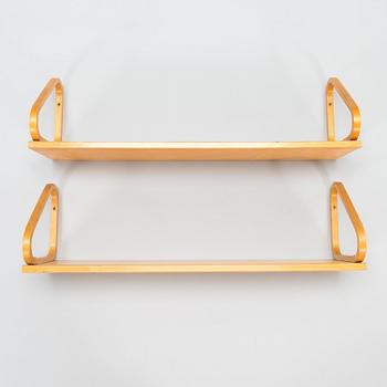 ALVAR AALTO, Two mid 20th Century '112B' shelves for Artek.
