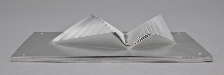 ARNE JONES, skulptur, väggrelief, klippt aluminium, "Blossom", 1960-tal.