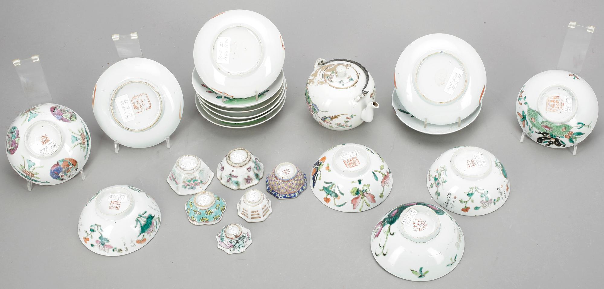 PARTI KINAPORSLIN, 13 delar, 1800-1900-tal.