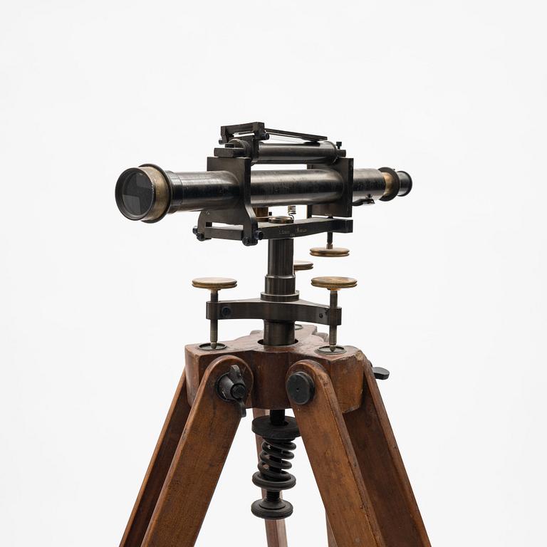 C. Sickler, balancing instrument on a wooden tripod stand, model 428, Carlsruhe, Germany.