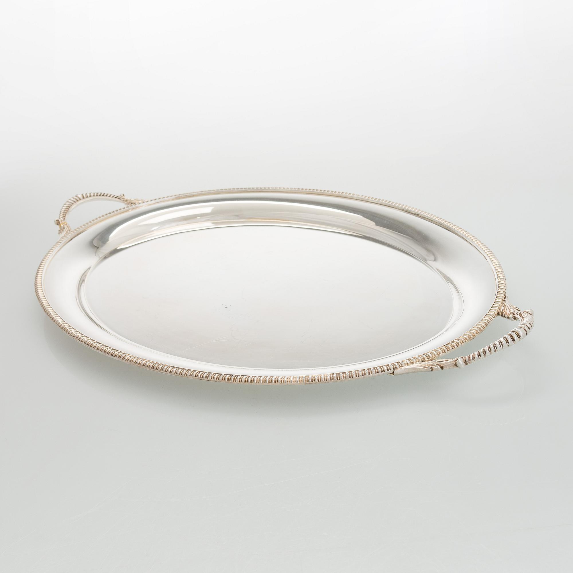 Tarjotin, hopeoitu, Englanti, 1900-luvun toinen puoli.