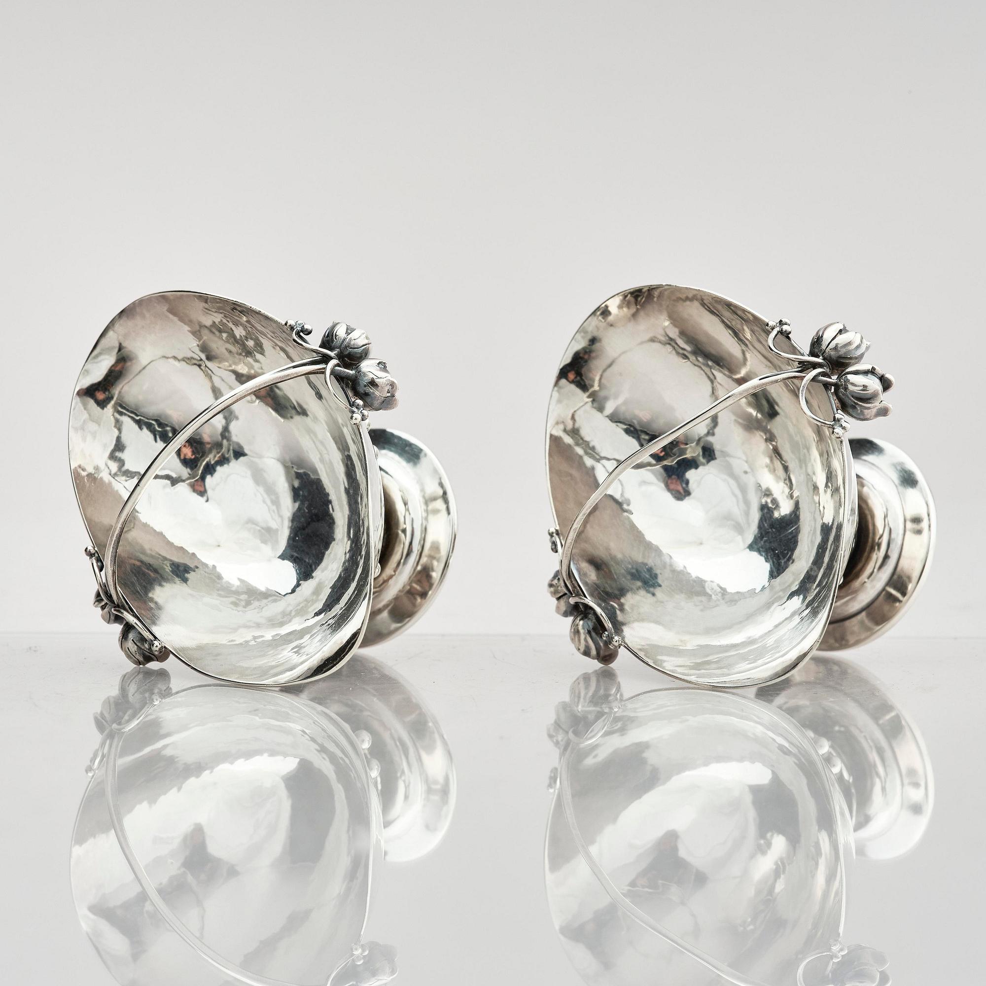 Georg Jensen, a pair of sterling silver sugar/spice jars, model no 235C, Copenhagen, Denmark 1925-1932.