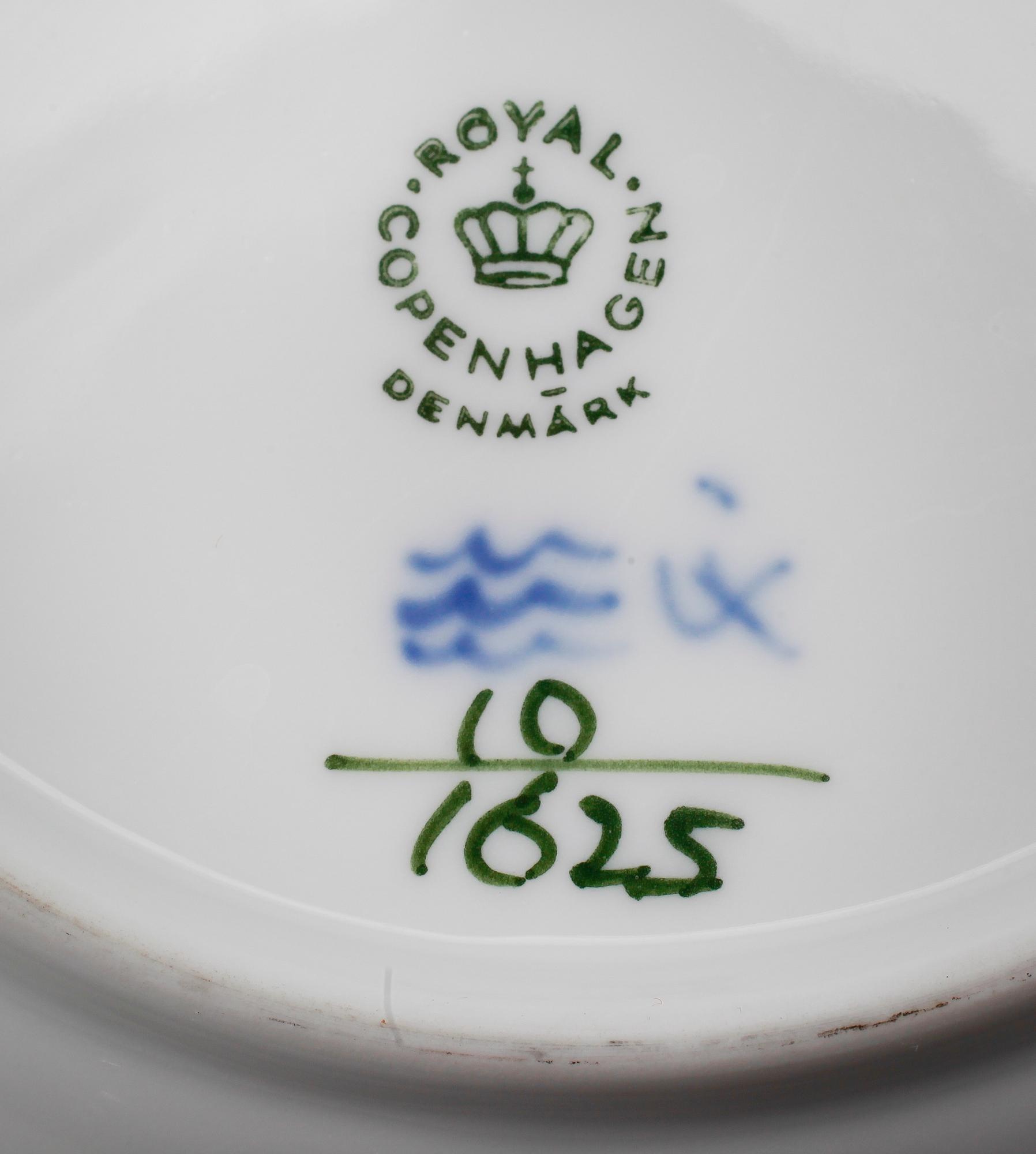 KAFFESERVIS, 37 delar, porslin, "Blå Blomst", Royal Copenhagen.