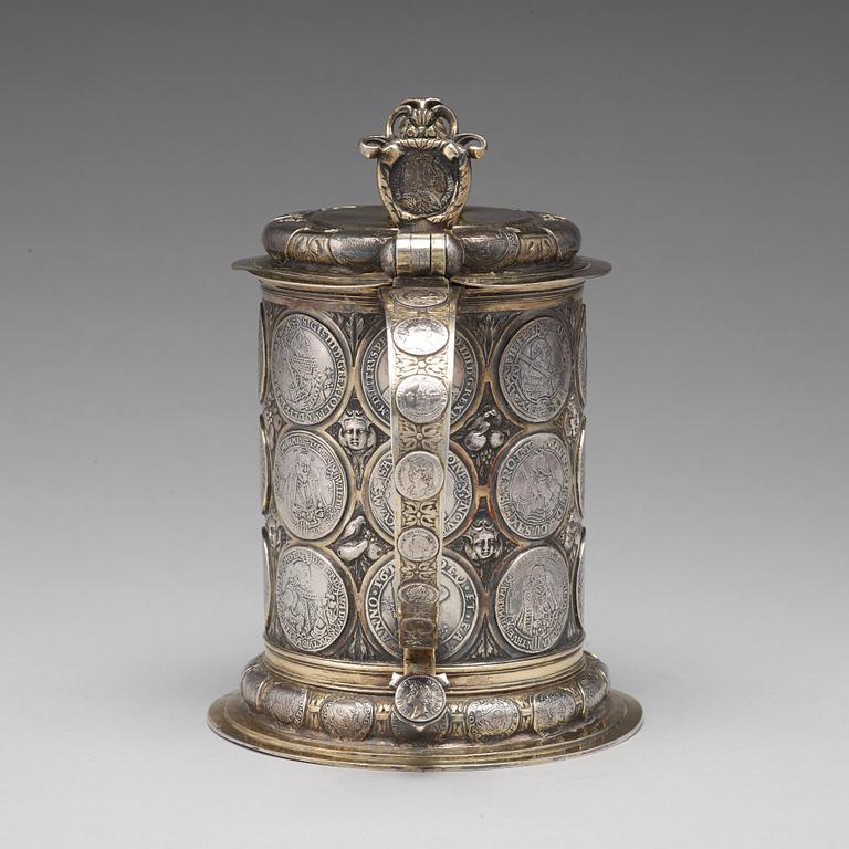 Andreas Haidt, dryckeskanna, silver, Danzig (verksam 1689-1699). Barock.