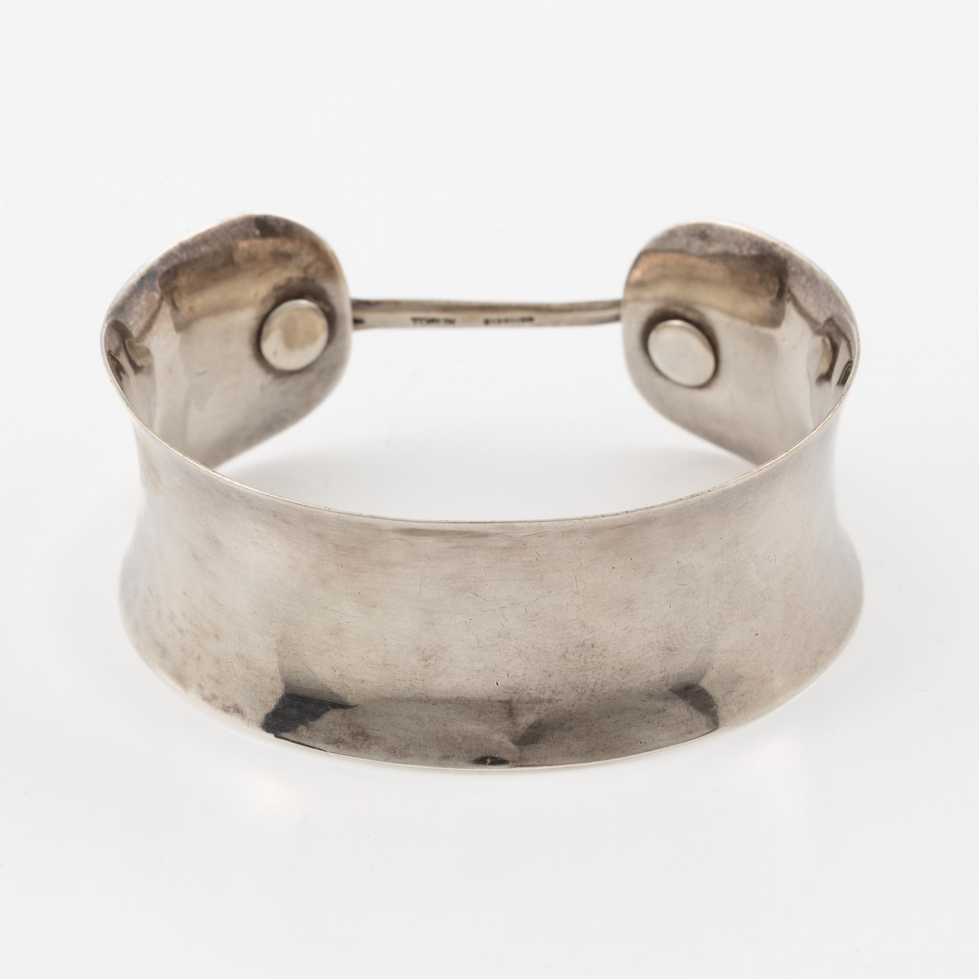 Vivianna Torun Bülow-Hübe, bracelet, sterling silver, own workshop 1990s.