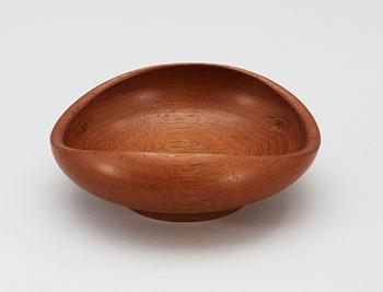A Finn Juhl teak bowl by Kay Bojesen Denmark.