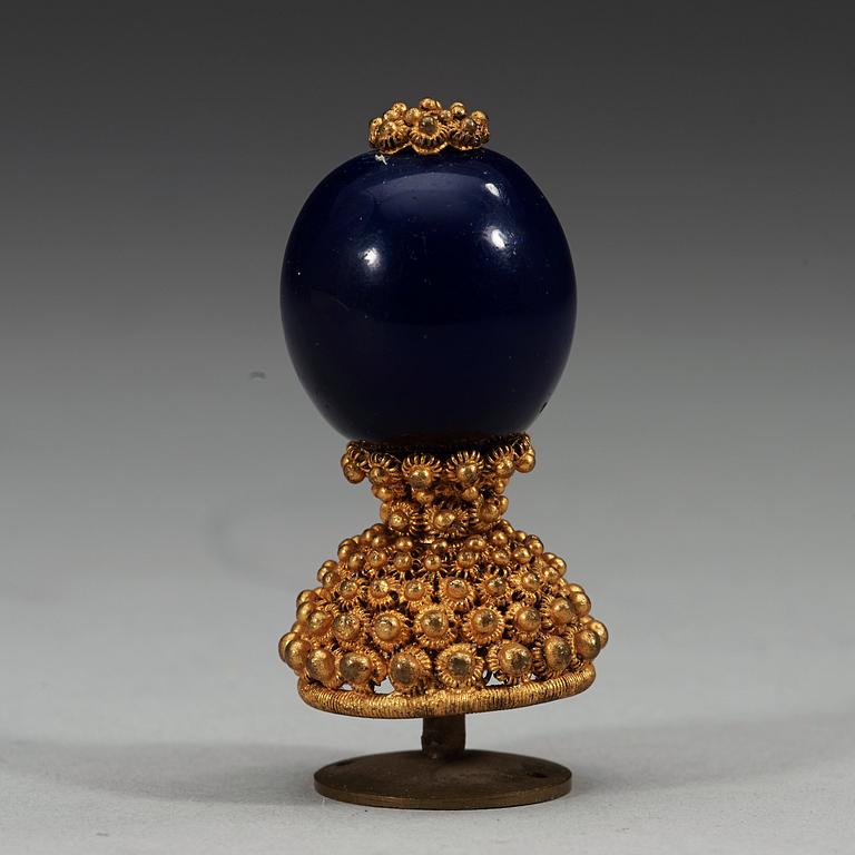 A set of fourteen Mandarin hat buttons, late Qing dynasty (1644-1912).