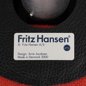 Arne Jacobsen, armchair, "The Egg", Fritz Hansen, Denmark, dated 2000.