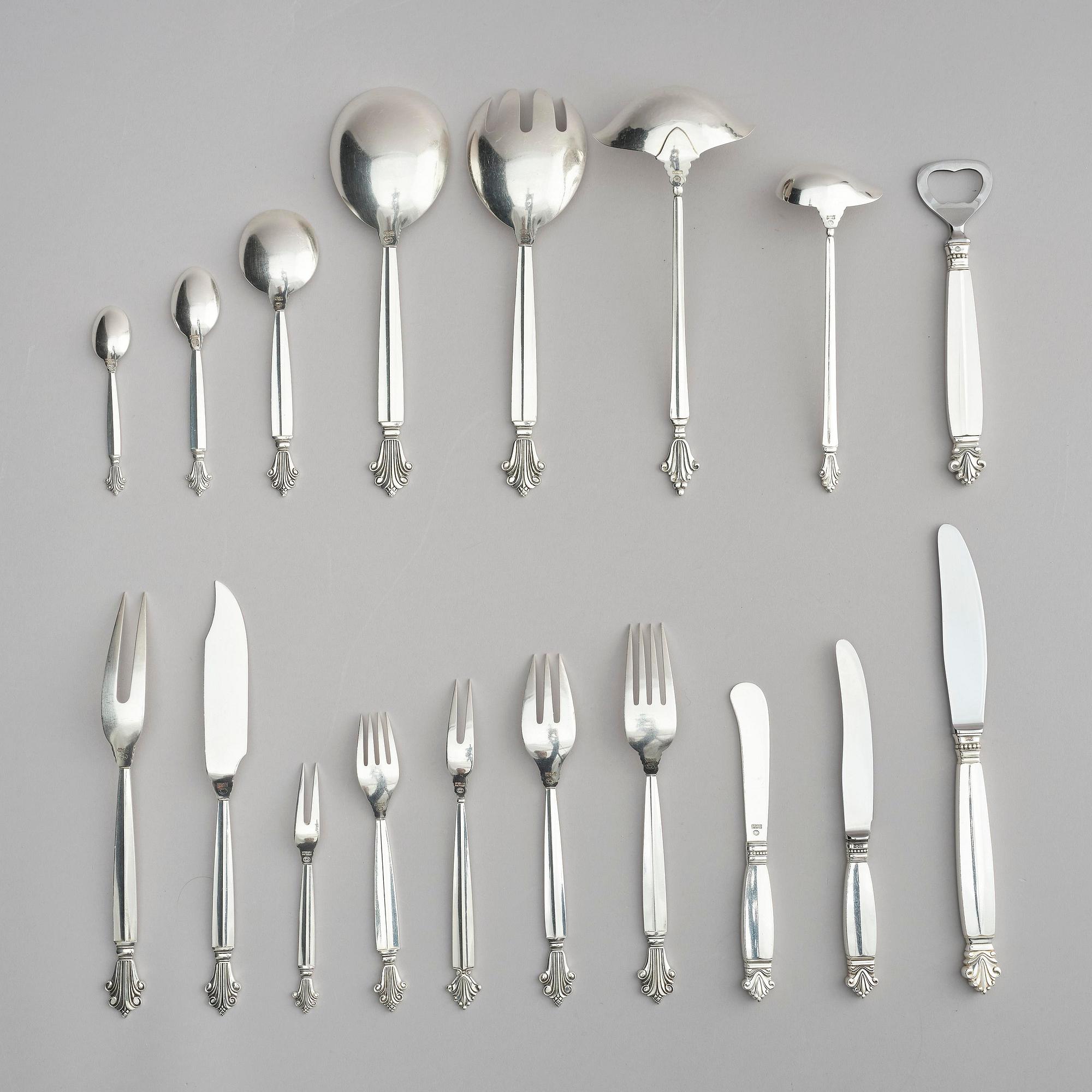Georg Jensen, a set of 110 pieces of  'Dronning/ Acanthus' sterling silver flatware, design Johan Rohde, Copenhagen.