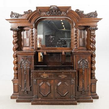 Skänkskåp/Sideboard Barockstil omkring 1900.