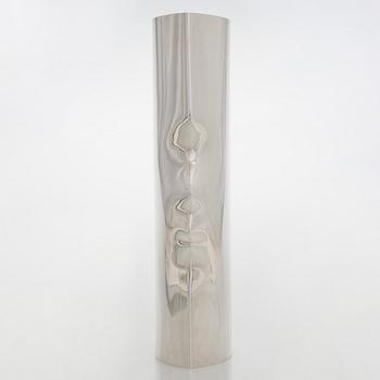 Pekka Piekäinen, maljakko, sterlinghopeaa, J.A. Tarkiainen, Helsinki 1988.