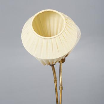 GOLVLAMPA, omkring 1900-talets mitt.
