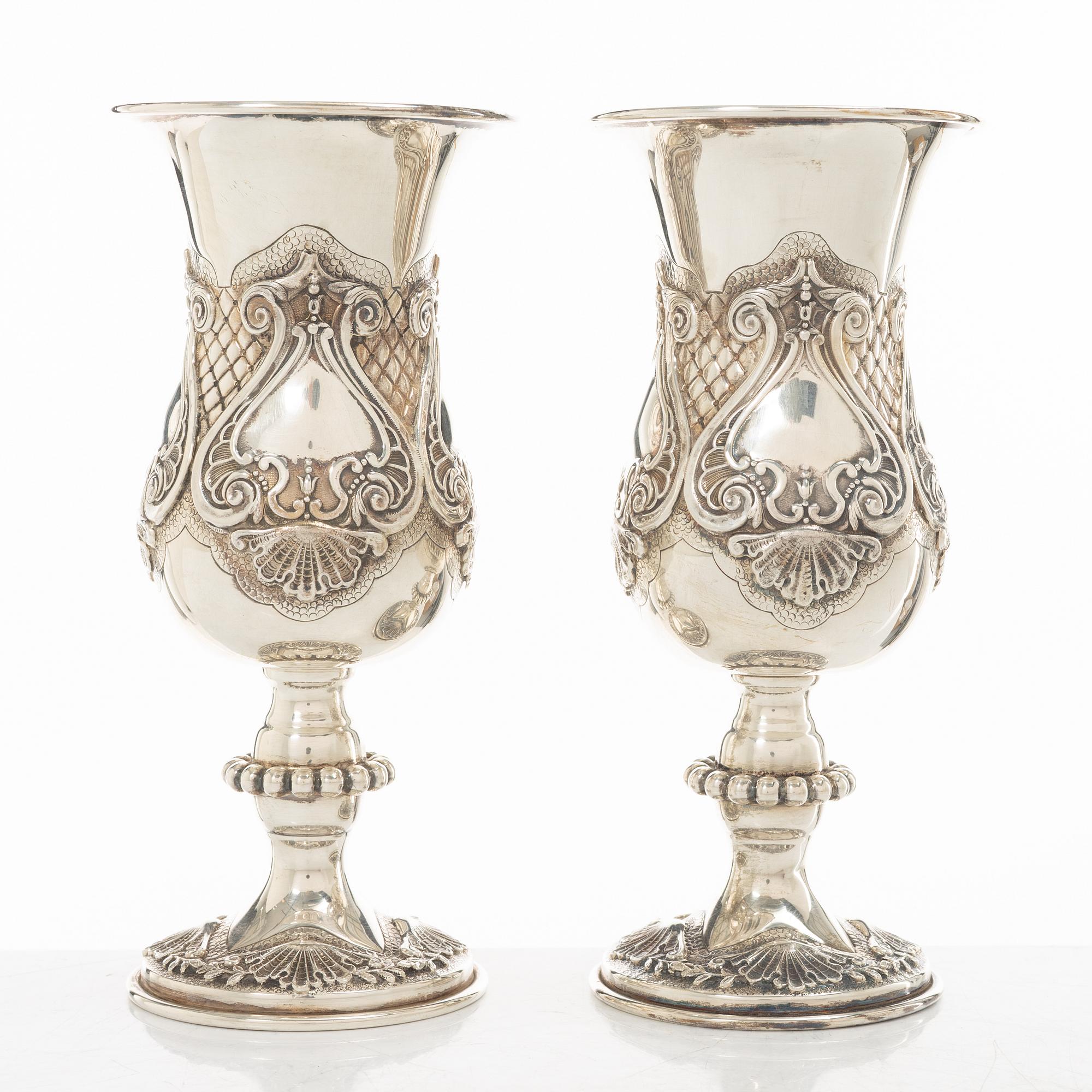A par of  sterling silver goblets, Rococo style, 20th Century.