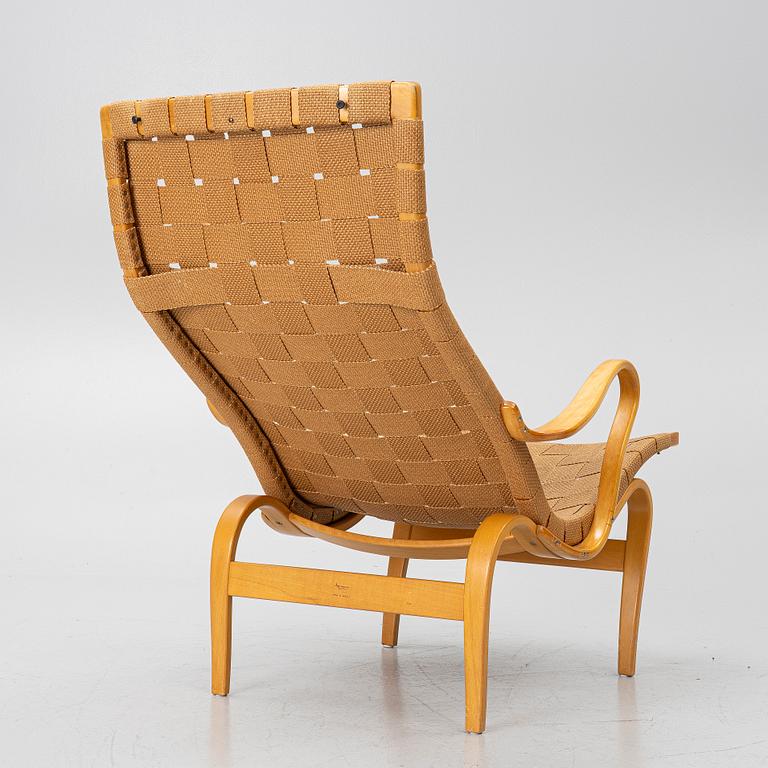 Bruno Mathsson, Armchair, 'Pernilla', Firma Karl Mahtsson, Värnamo, 1944.