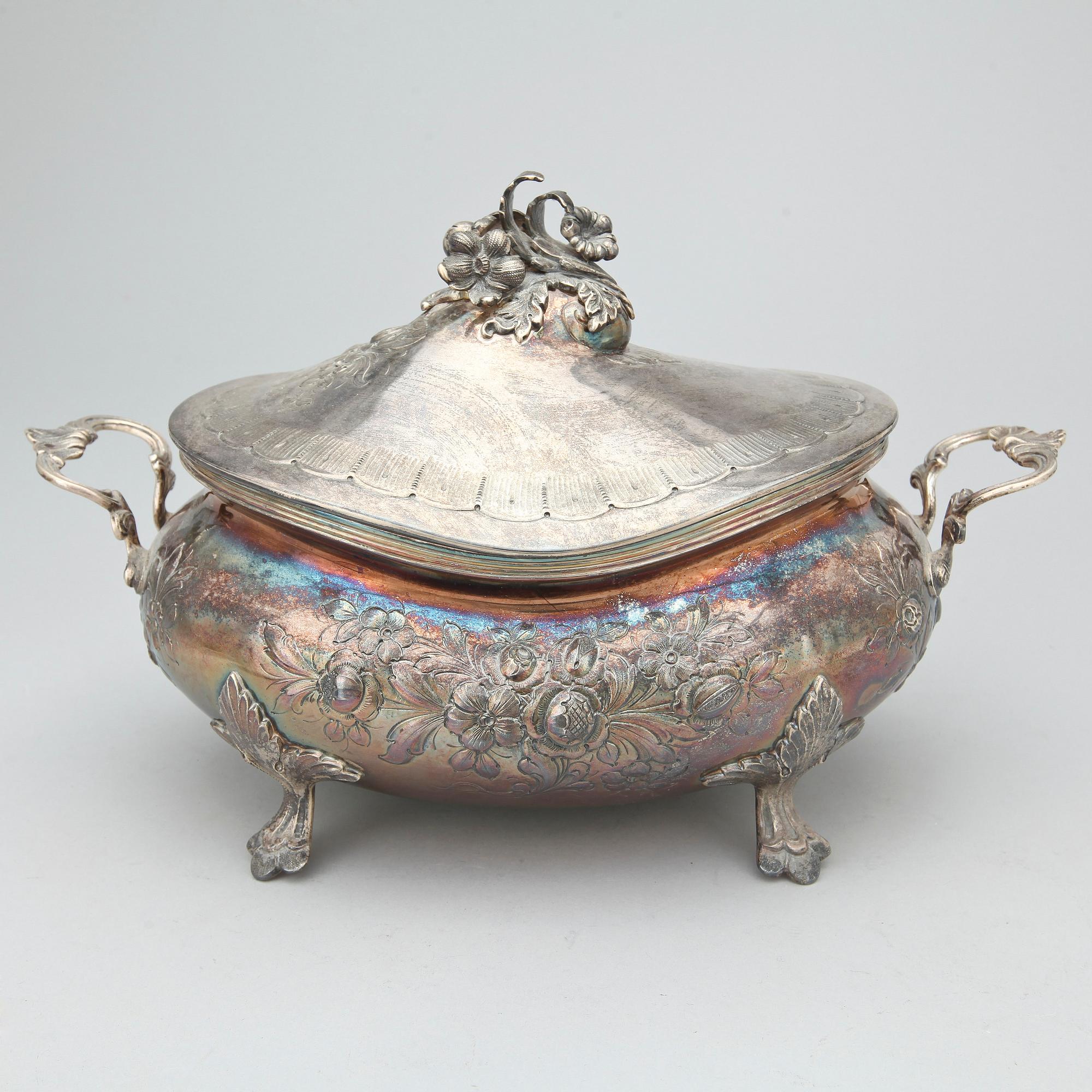TERRIN, sterling silver, rokokostil, importstämplad. 1900-tal. Vikt 1660 g.