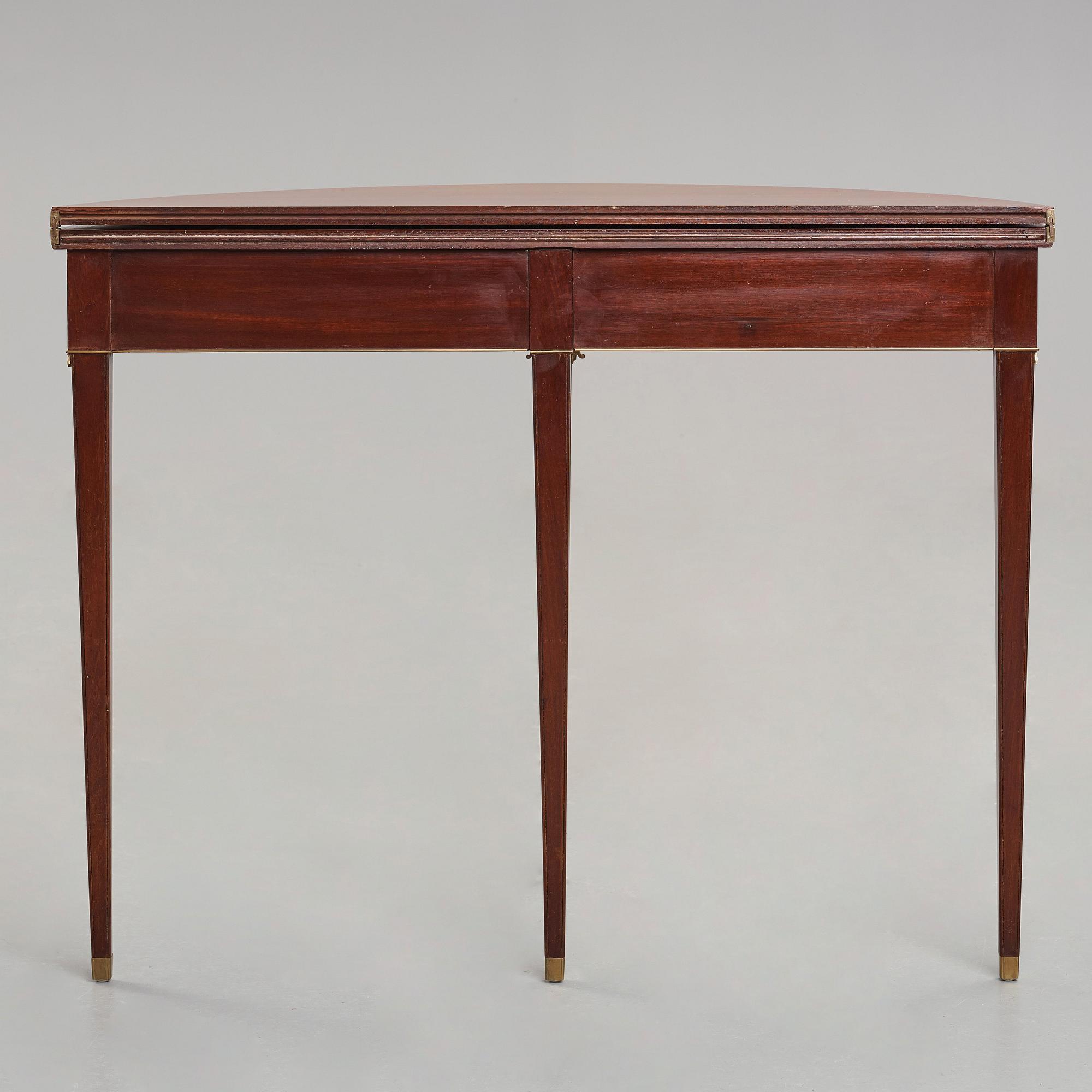 BORD, sengustavianskt stockholmsarbete i Gottlieb Iwersson art, 1700-talets slut.